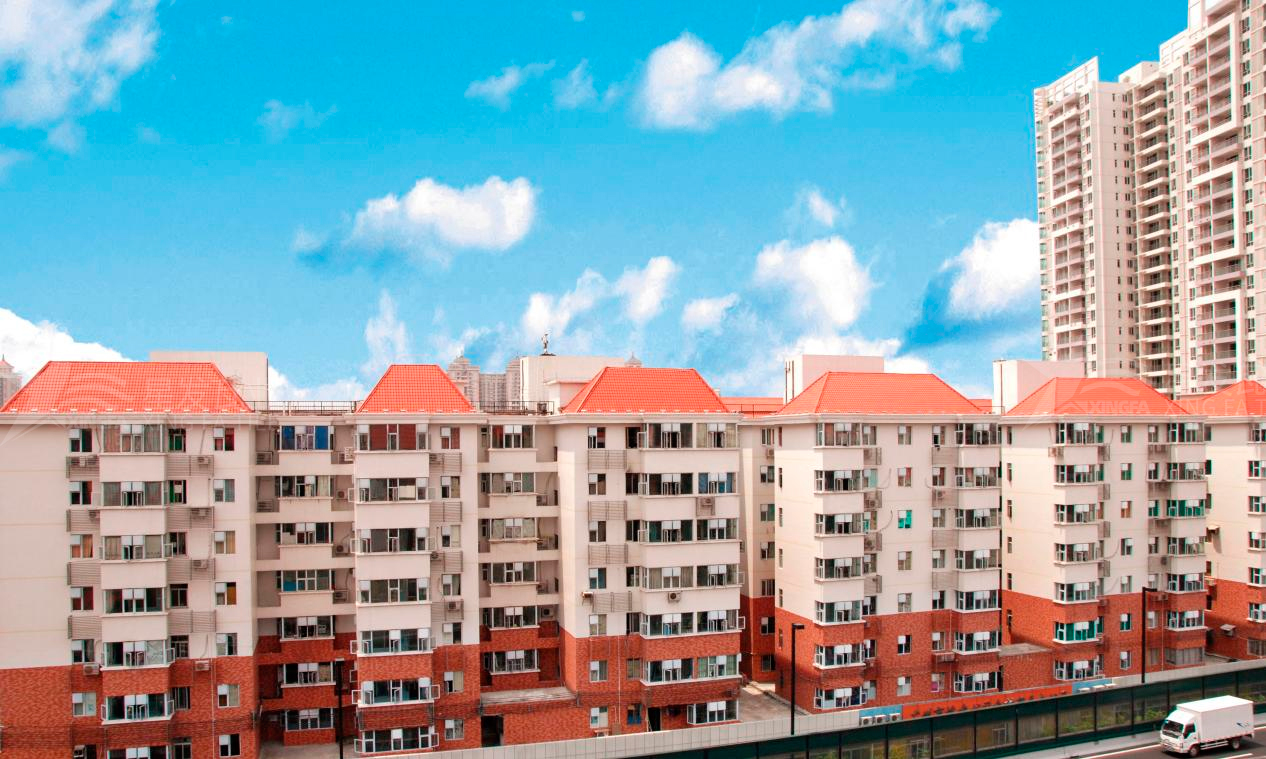 平改坡工程用合成樹脂瓦的優(yōu)勢，不僅僅是提升城市形象那么簡單！